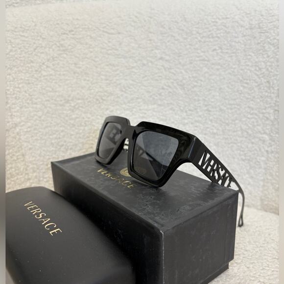 Versace logo 4431 sunglasses black - Picture 2 of 6